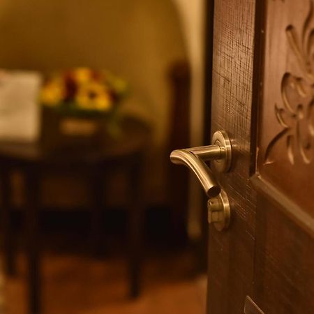 Casa Broadway-A Boutique Hotel Kolkata Ngoại thất bức ảnh