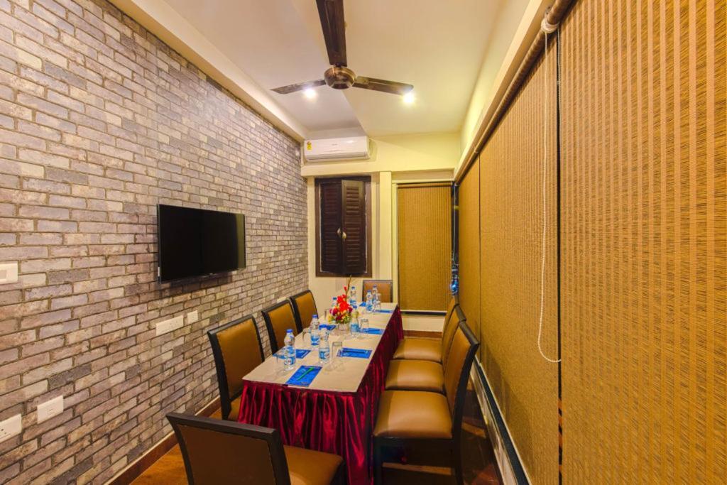 Casa Broadway-A Boutique Hotel Kolkata Ngoại thất bức ảnh