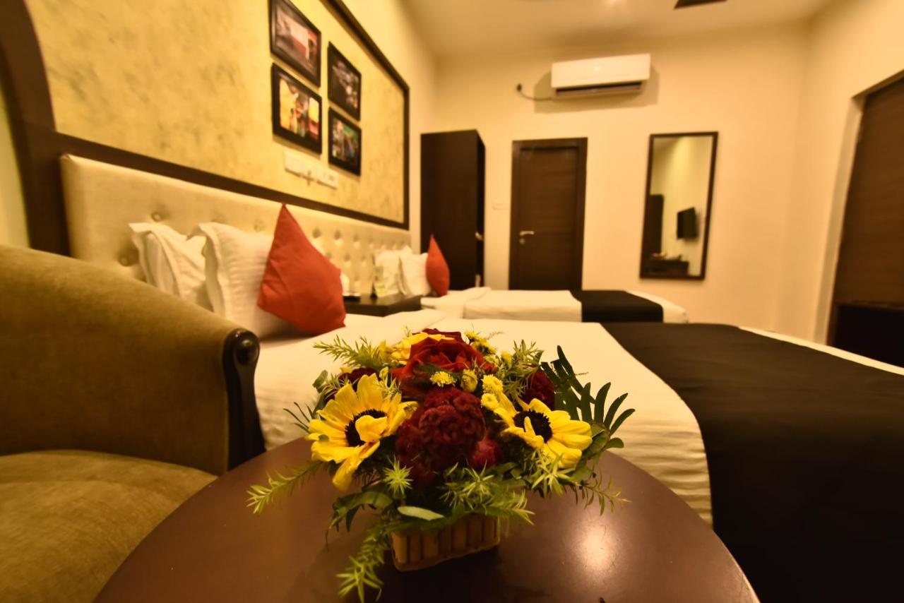 Casa Broadway-A Boutique Hotel Kolkata Ngoại thất bức ảnh