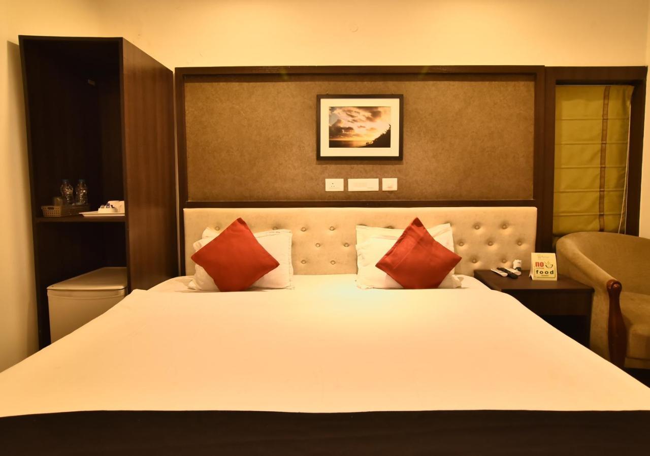Casa Broadway-A Boutique Hotel Kolkata Ngoại thất bức ảnh