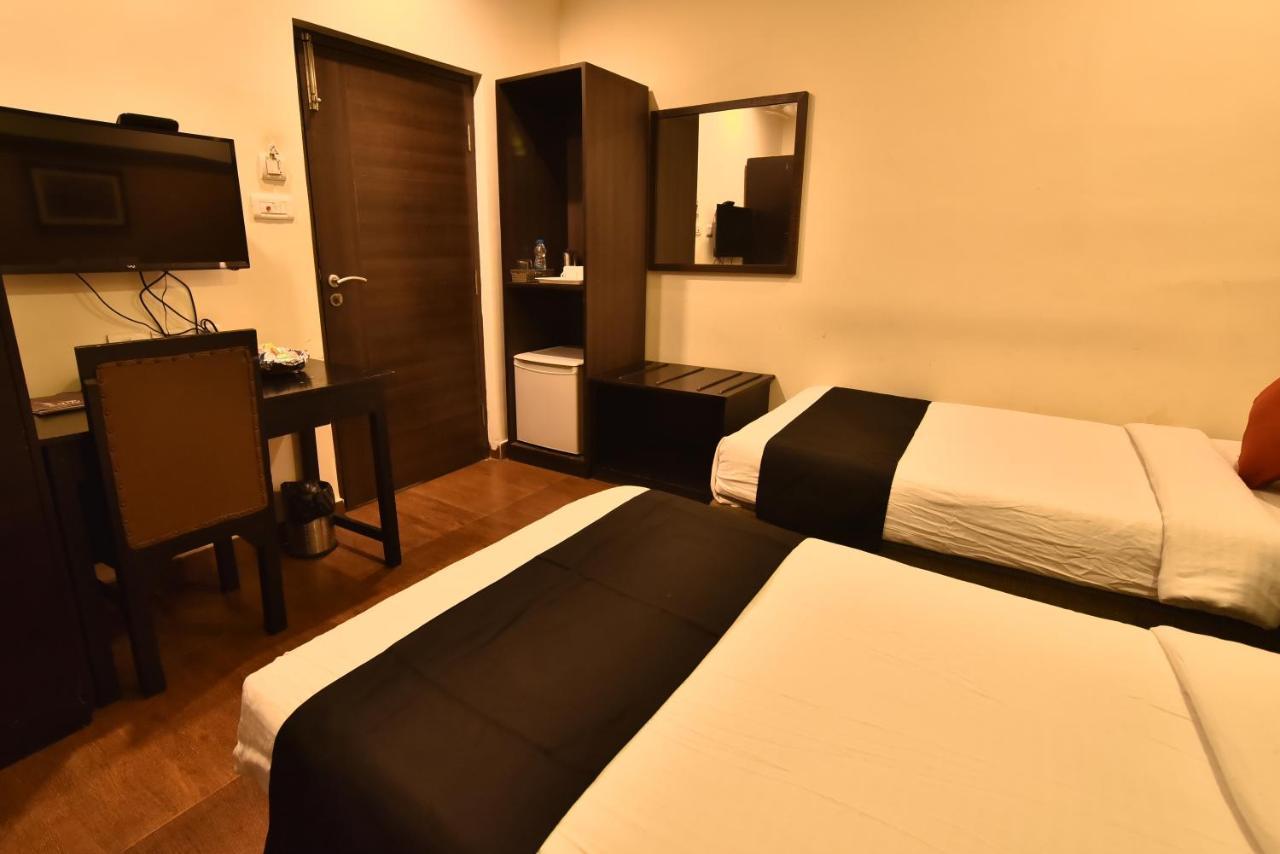 Casa Broadway-A Boutique Hotel Kolkata Ngoại thất bức ảnh