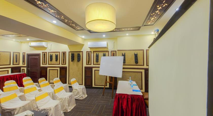 Casa Broadway-A Boutique Hotel Kolkata Ngoại thất bức ảnh