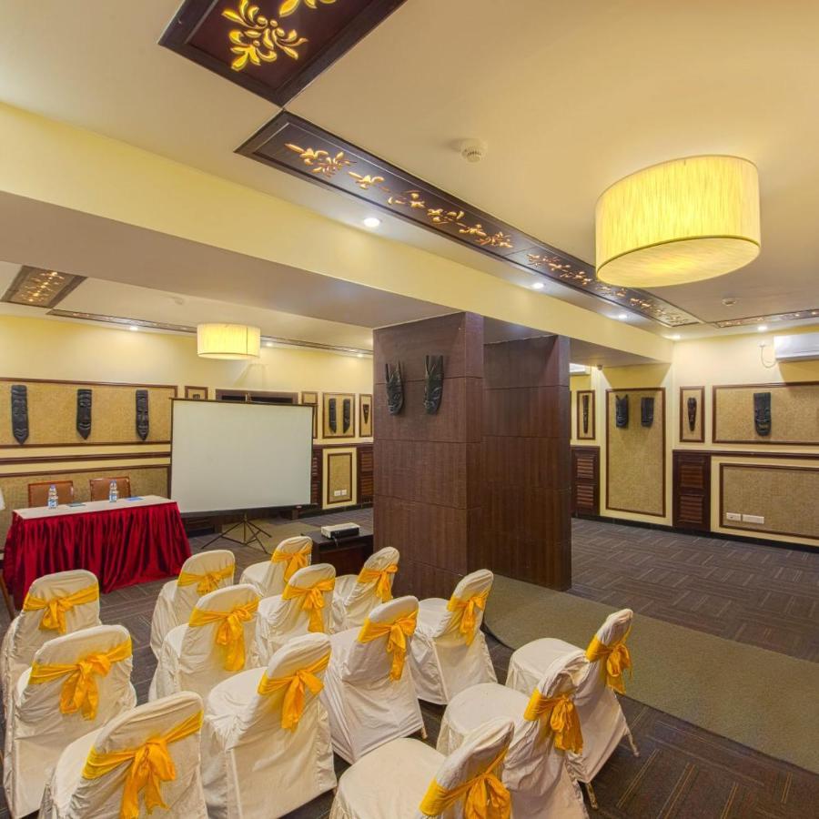 Casa Broadway-A Boutique Hotel Kolkata Ngoại thất bức ảnh