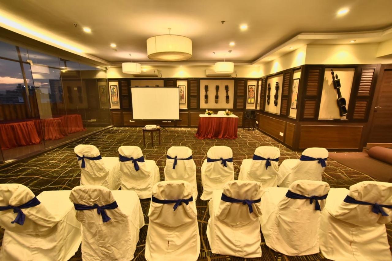Casa Broadway-A Boutique Hotel Kolkata Ngoại thất bức ảnh