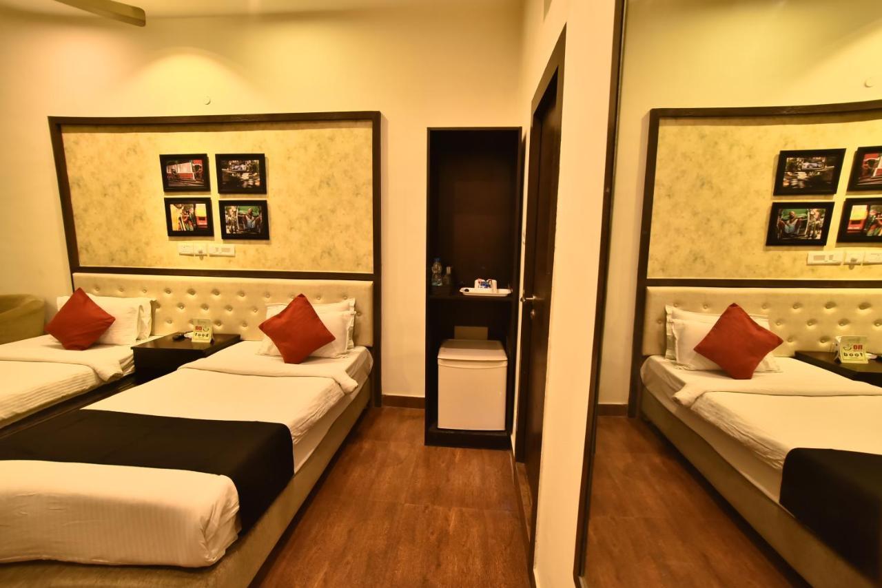 Casa Broadway-A Boutique Hotel Kolkata Ngoại thất bức ảnh